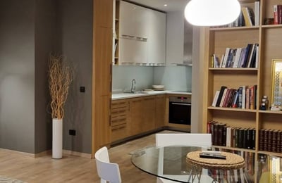 Rent of a stylish 2-room apartment, 65 m², city center, Belgrade, Serbia